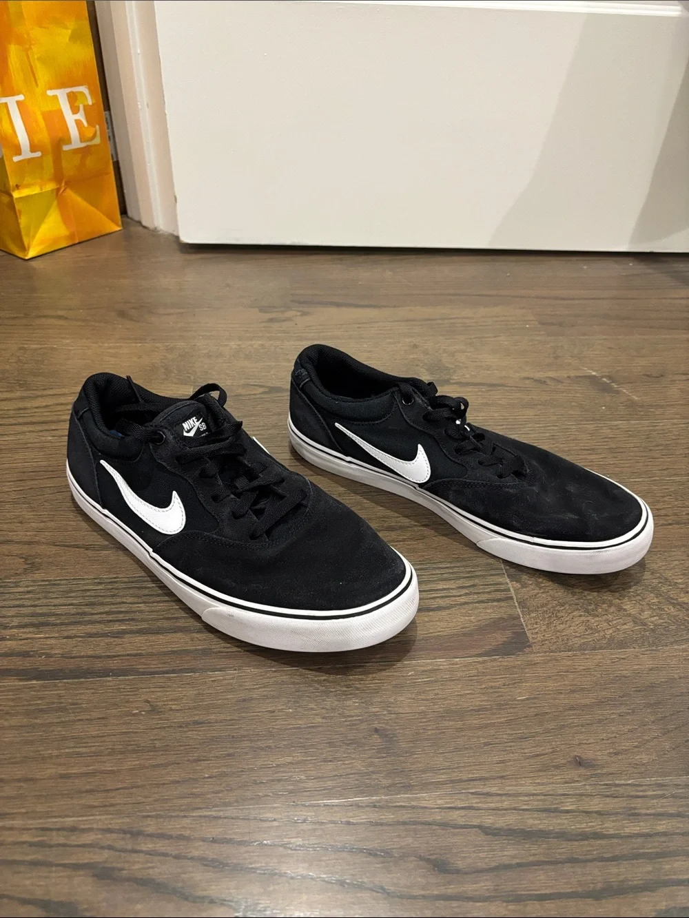 Nike SB Chron 2 Black & White Skate Shoes